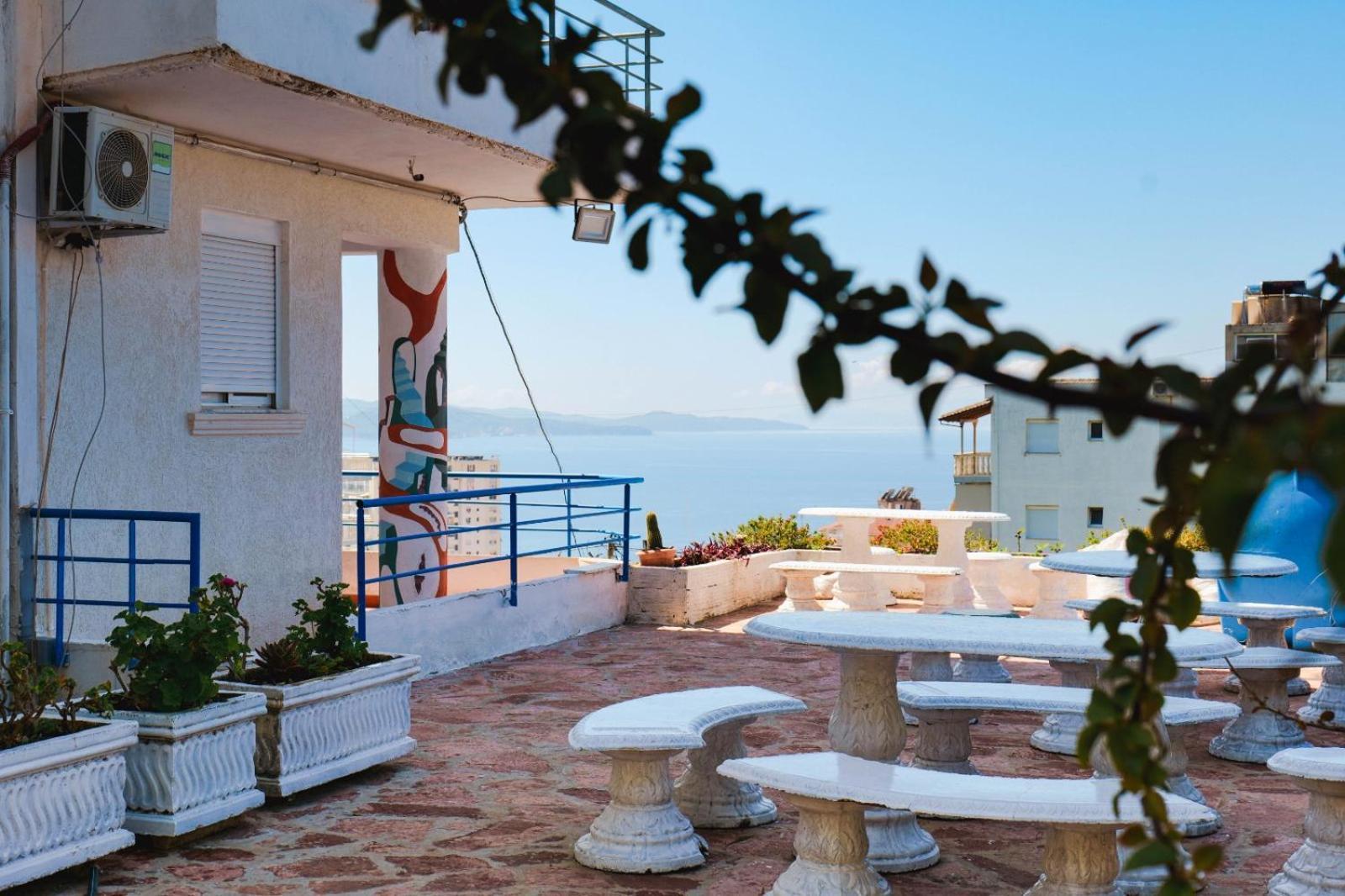 Hotel Leon Sarandë Esterno foto