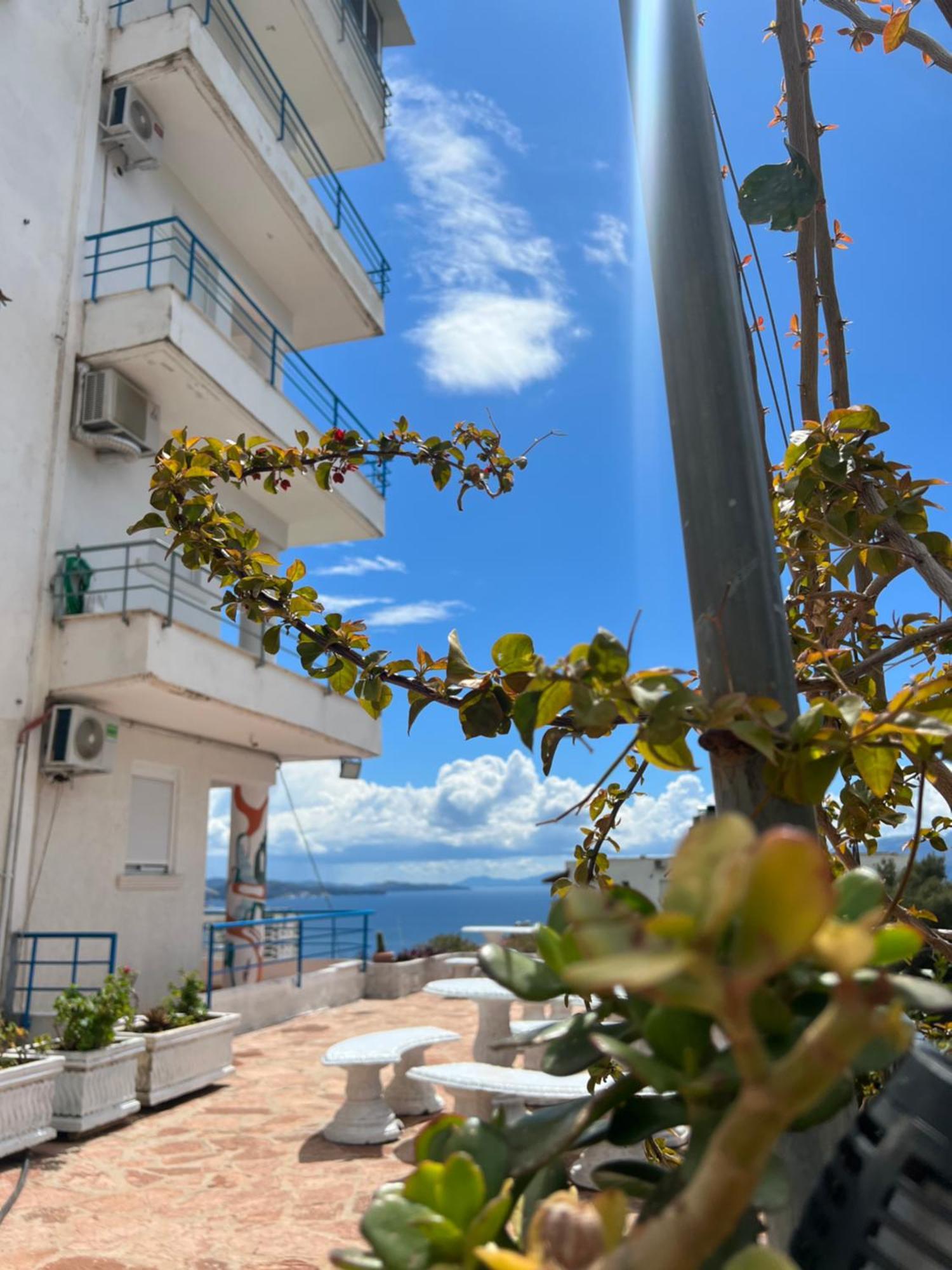 Hotel Leon Sarandë Esterno foto